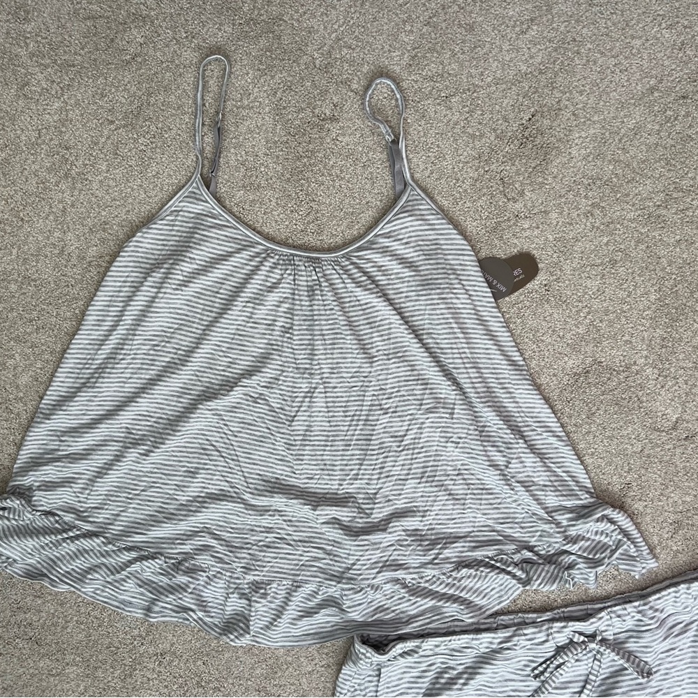 Women’s - Ruffle Sleep Set - Picture 7 of 11
